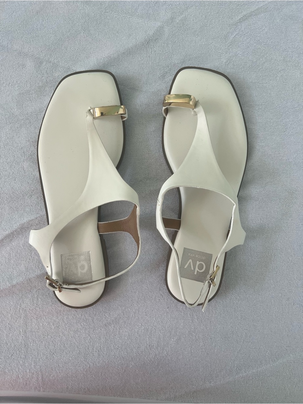 DV by Dolce Vita White T-Strap Sandals with Gold Buckle - Picture 1 of 6